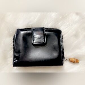 GUCCI VINTAGE BAMBOO ZIP AROUND CANVAS PATENT LEATHER BIFOLD WALLET